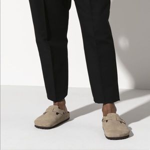 Lightly used Boston Soft Footbed slides